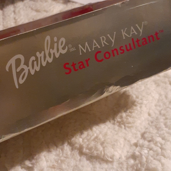 BARBIE Mary Kay Star Consultant - 40 years - Picture 5 of 7